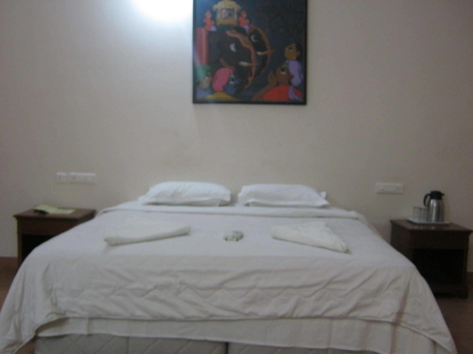 Kstdc Hotel Mayura Kauvery Krs Hosa Kannambādi Buitenkant foto